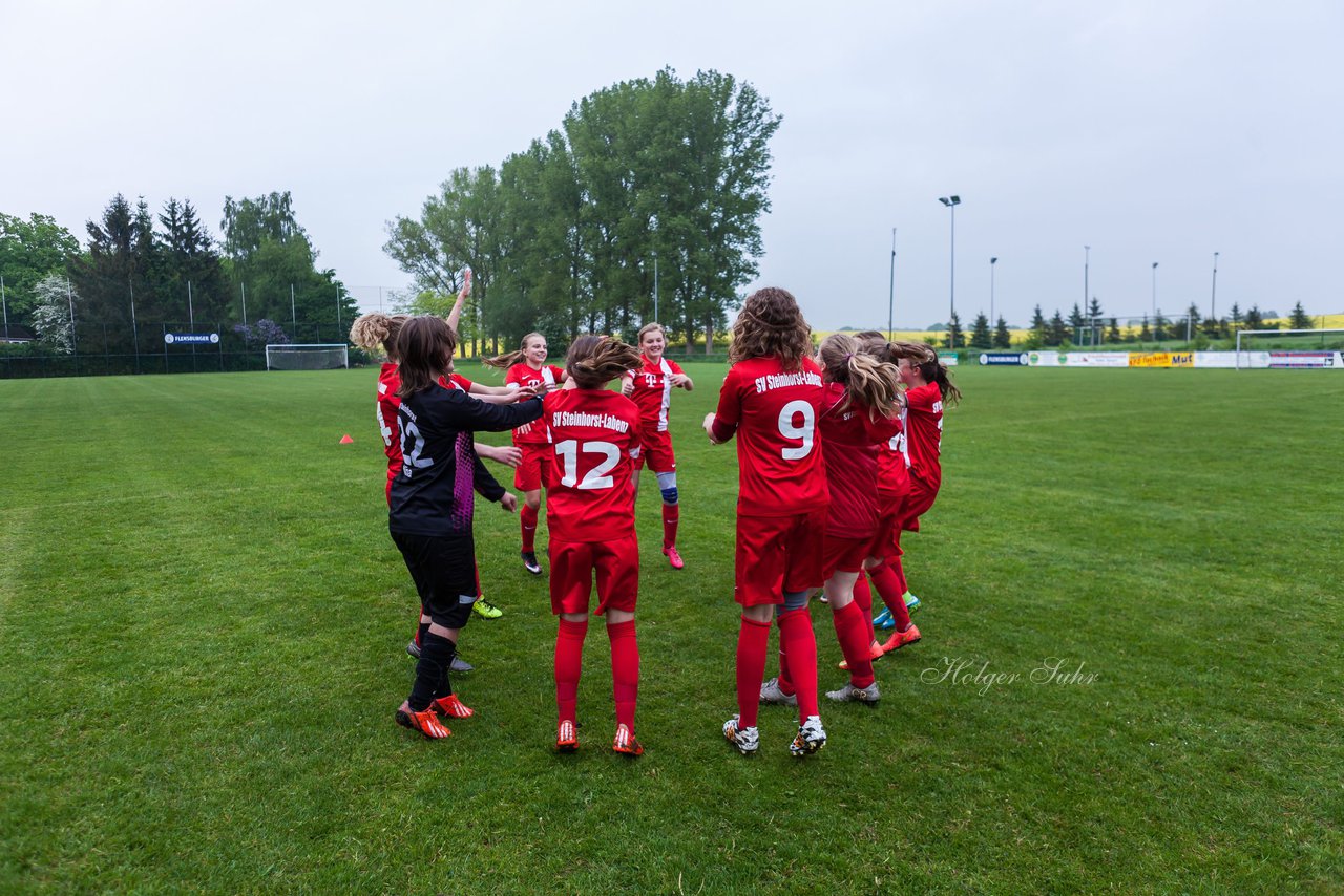 Bild 94 - wCJ SV Steinhorst/Labenz - VfL Oldesloe : Ergebnis: 18:0